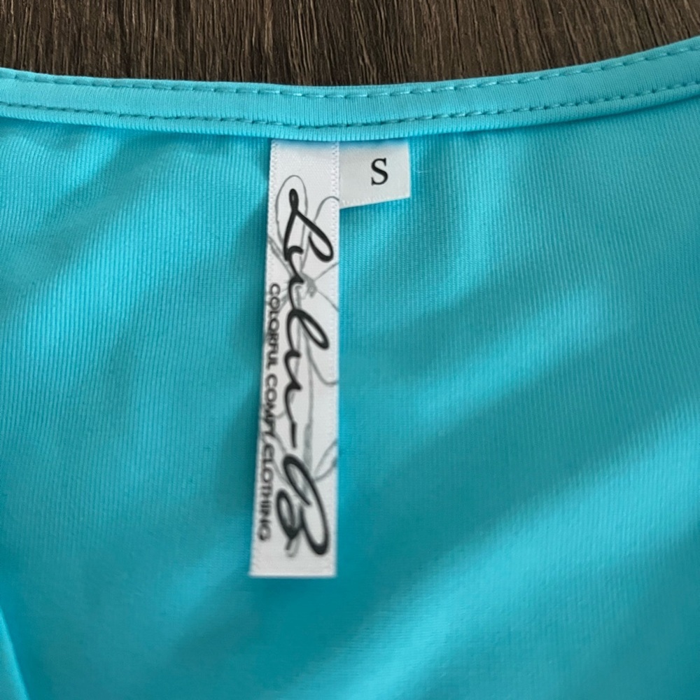 Lulu-B Cooling Tank Top UPF 50 Plus Bright Aqua Blue NWT Size Small new w/ tags​ - Picture 3 of 11